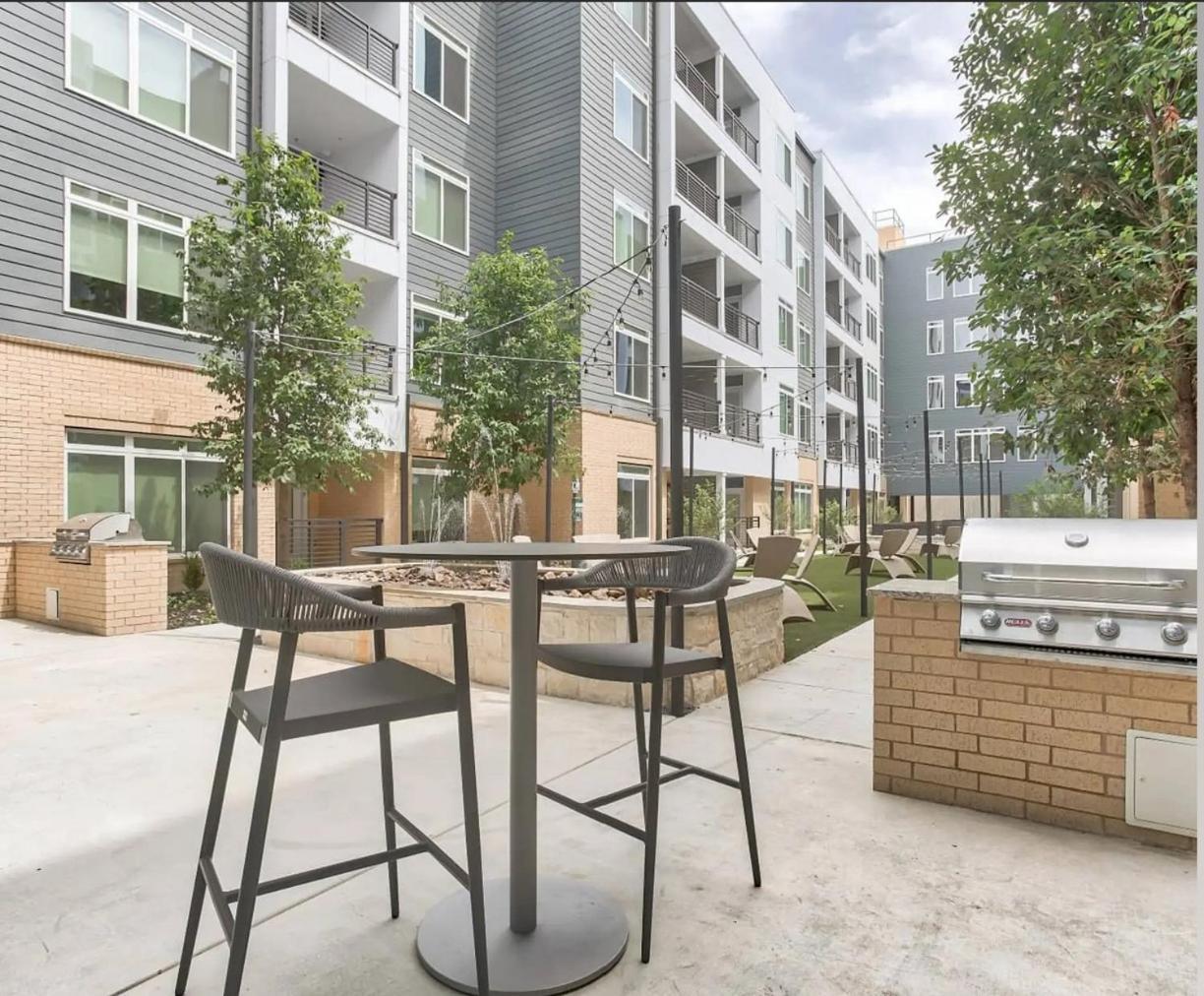 Riverwalk Penthouse Oasis W/Free Parking Gym Pool San Antonio Exterior foto